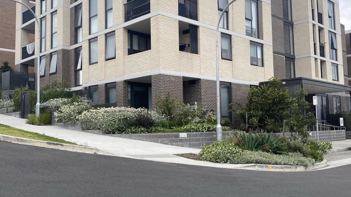 Near new 3 Bedroom Unit with optional car space in the heart of Carlingford for single parent family - 1 Martins Ln, Carlingford NSW 2118 - 1