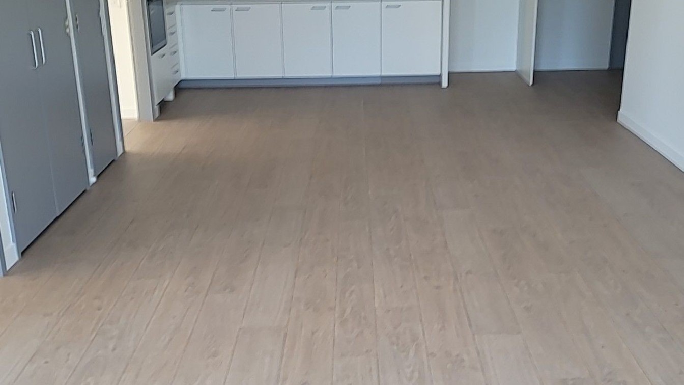 Near new 3 Bedroom Unit with optional car space in the heart of Carlingford for single parent family - 1 Martins Ln, Carlingford NSW 2118 - 3
