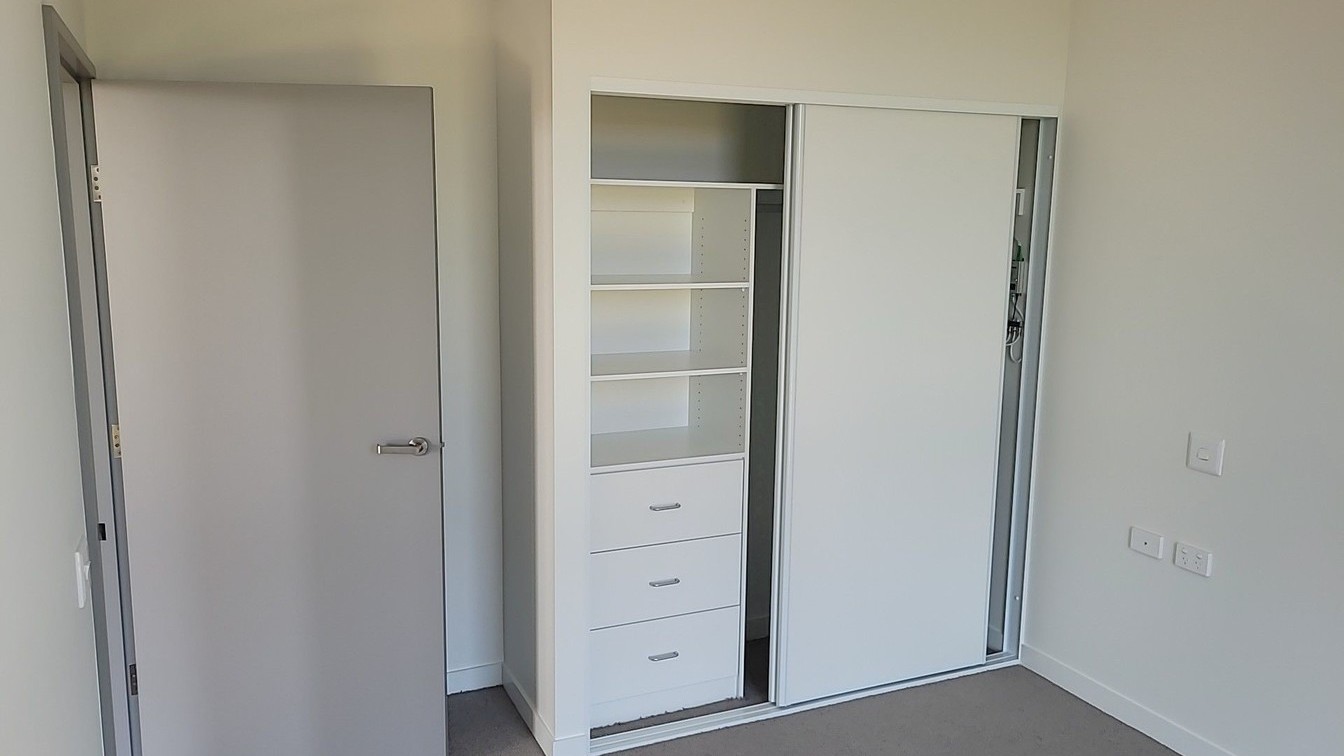 Near new 3 Bedroom Unit with optional car space in the heart of Carlingford for single parent family - 1 Martins Ln, Carlingford NSW 2118 - 6