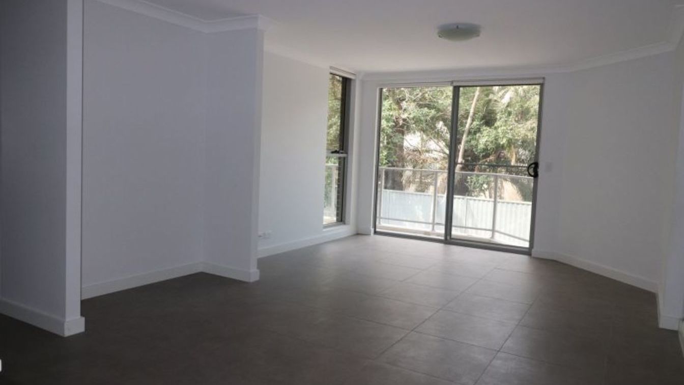 Spacious & Modern Two Bedroom Apartment - 12/26 Lydbrook St, Westmead NSW 2145 - 4