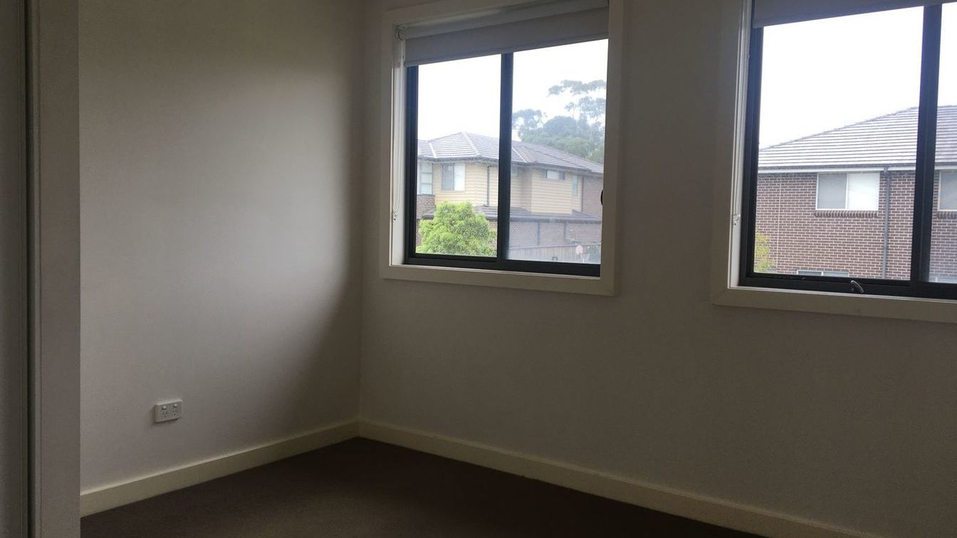 Affordable Two Storey Duplex - 7 Aspinall St, Potts Hill NSW 2143 - 5