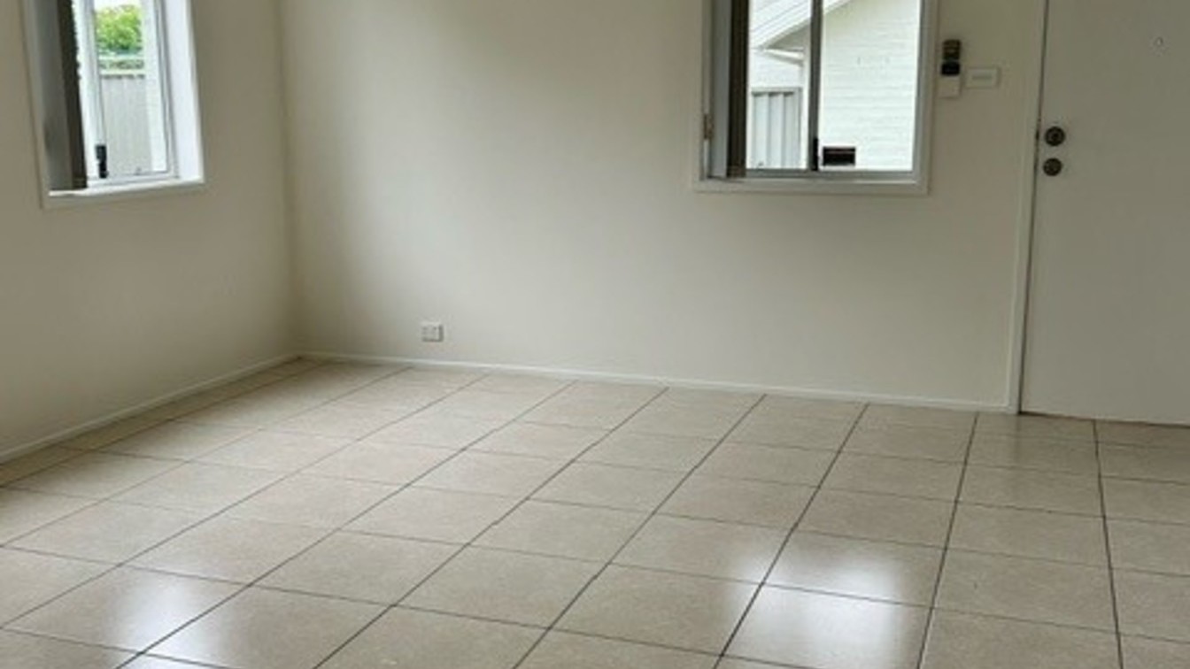 Family friendly townhouse - 4/111a Saywell Rd, Macquarie Fields NSW 2564 - 6