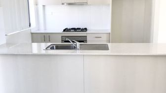 Renovated & affordable two bedroom unit - 12/5-13 Virginia St, Rosehill NSW 2142 - 3