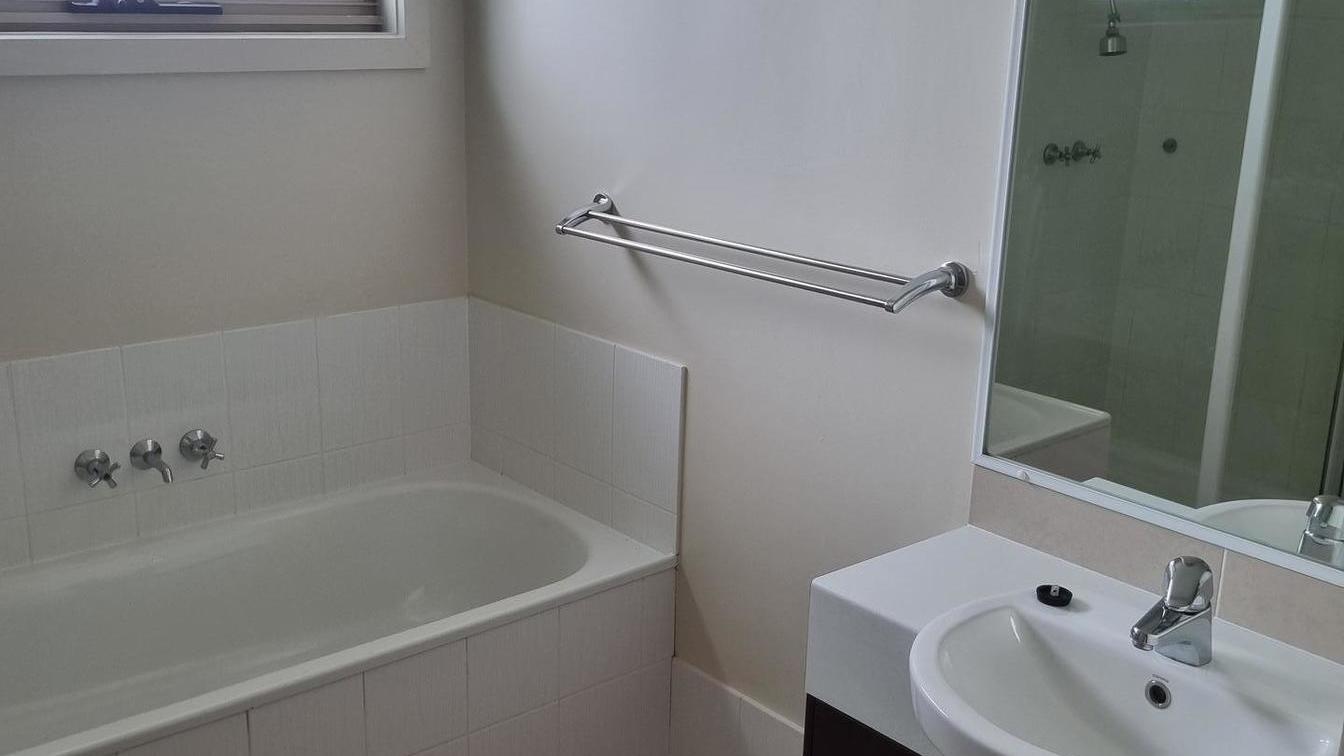 Modern and spacious - 1/9 Crowther Dr, Junction Hill NSW 2460 - 5