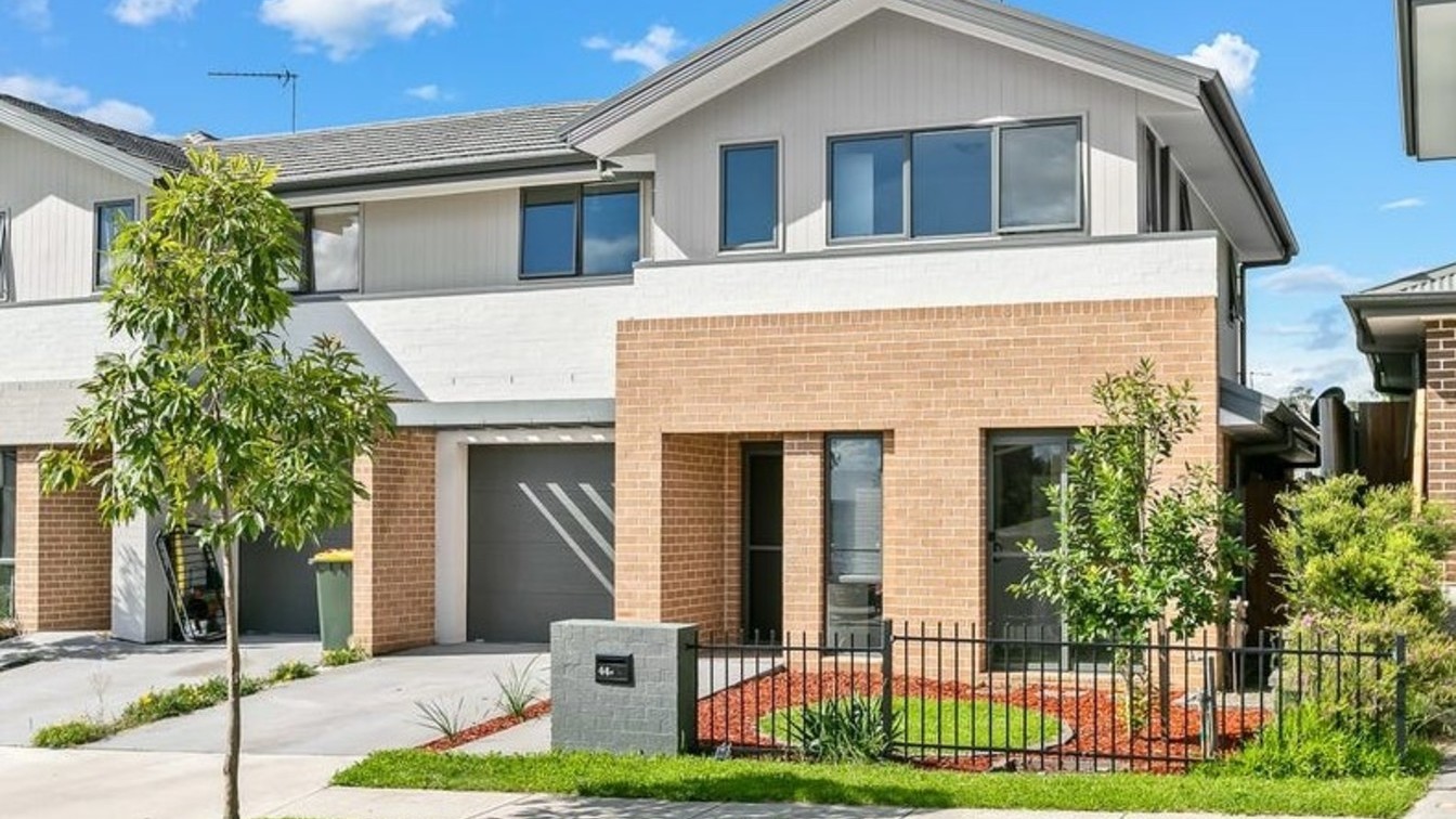 Stylish Townhouse - Affordable Housing Scheme - 51 Yarang St, Bungarribee NSW 2767 - 1