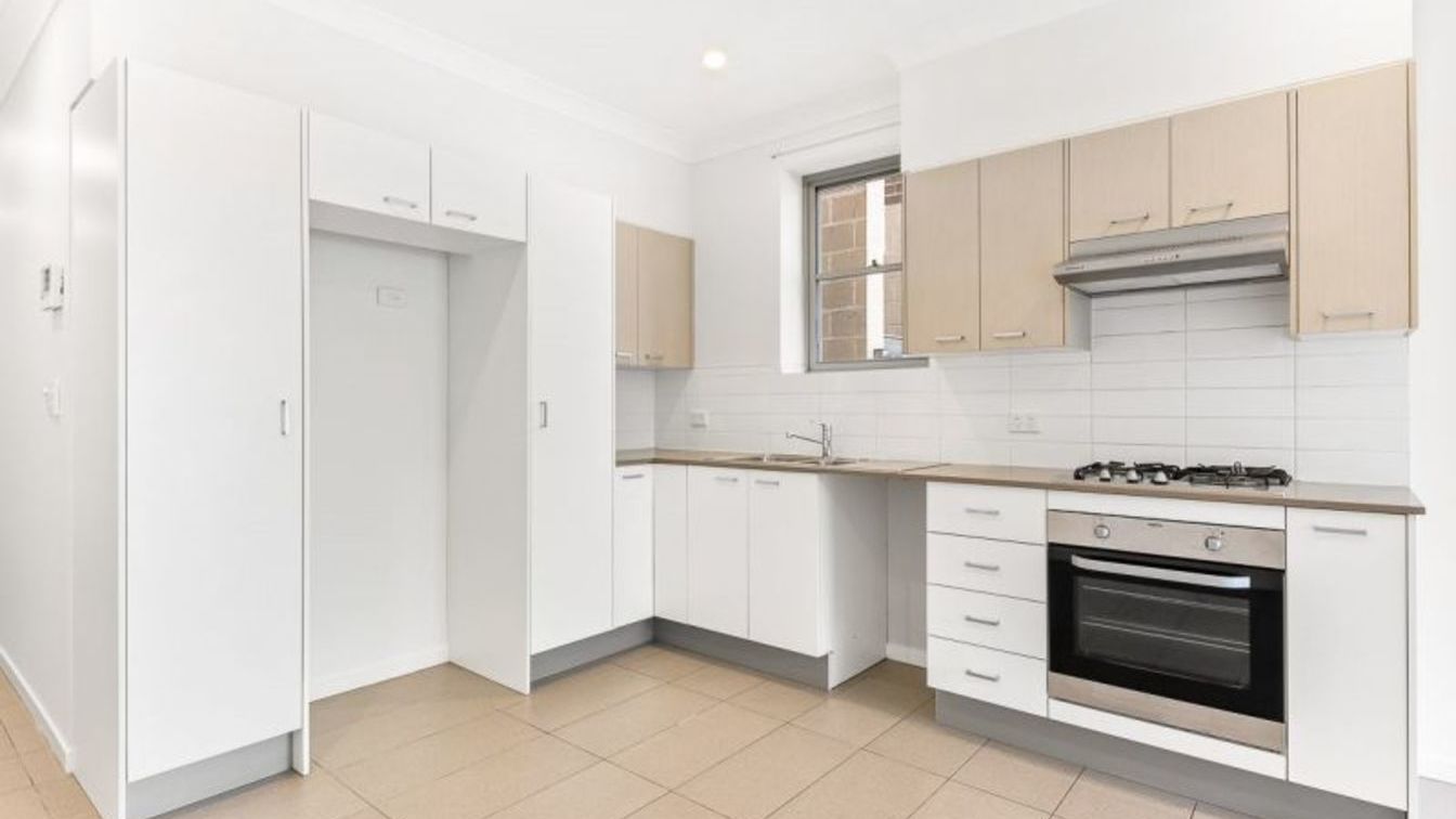 Modern courtyard apartment - G04, 16 Collett Parade, Parramatta NSW 2150 - 1