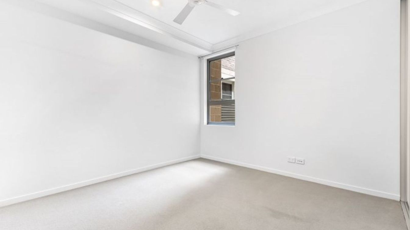 Modern courtyard apartment - G04, 16 Collett Parade, Parramatta NSW 2150 - 3