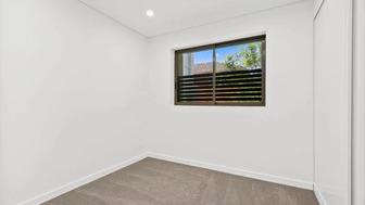 Brand New Apartment with walking distance to the Beach – Eligibility Criteria Applies - 8/300 Clovelly Rd, Clovelly NSW 2031 - 4