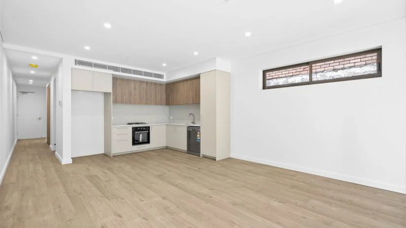 Brand New Apartment with walking distance to the Beach – Eligibility Criteria Applies - 8/300 Clovelly Rd, Clovelly NSW 2031 - 6