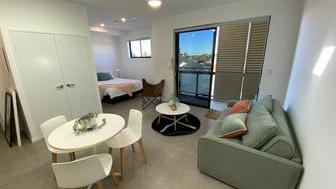Spacious First Floor Studio for Single Woman - 105a/42 Frederick Ave, South Granville NSW 2142 - 4