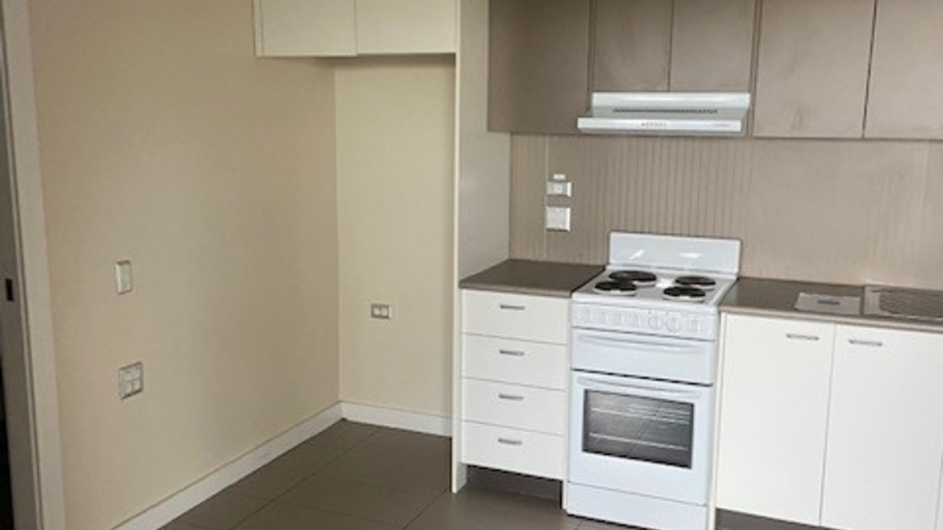 Spacious One Bedroom Unit Available!!  - 46/1 Shortland St, Telopea NSW 2117 - 4