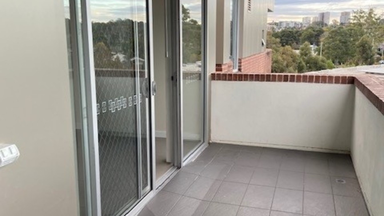 Spacious One Bedroom Unit Available!!  - 46/1 Shortland St, Telopea NSW 2117 - 9