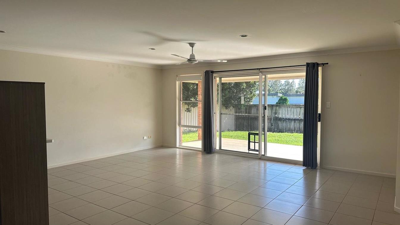 Family Friendly Home - 30 Rivergum Dr, Port Macquarie NSW 2444 - 2