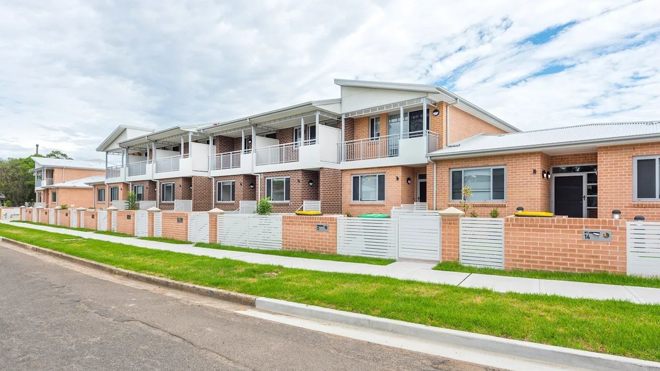 Modern 3-bedroom Townhouse Available - NRAS Affordable Housing   - 9/23 Gallop St, Warwick Farm NSW 2170 - 1