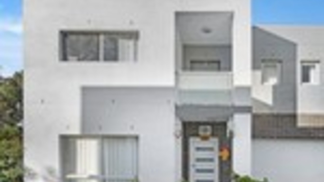Stylish Townhouse for Your Family - Affordable Housing Program  - 5/10 Strouthion Ct, Green Valley NSW 2168 - 1