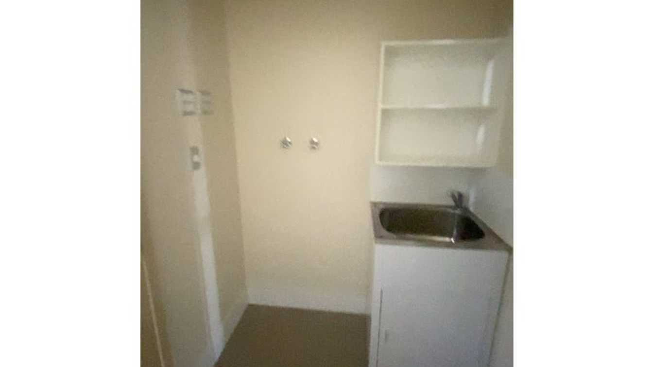 SPACIOUS 2 BEDROOMS UNIT NOW AVAILABLE! CLOSE TO PARRAMATTA CBD - 13/15 Sturt St, Telopea NSW 2117 - 9