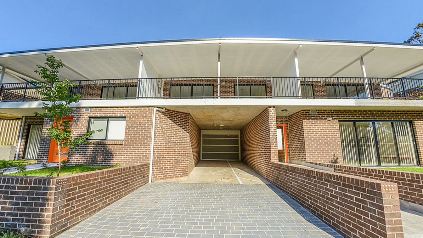 Great 2 bedroom unit in Watanobbi - 8/6 Heron Cl, Watanobbi NSW 2259 - 1