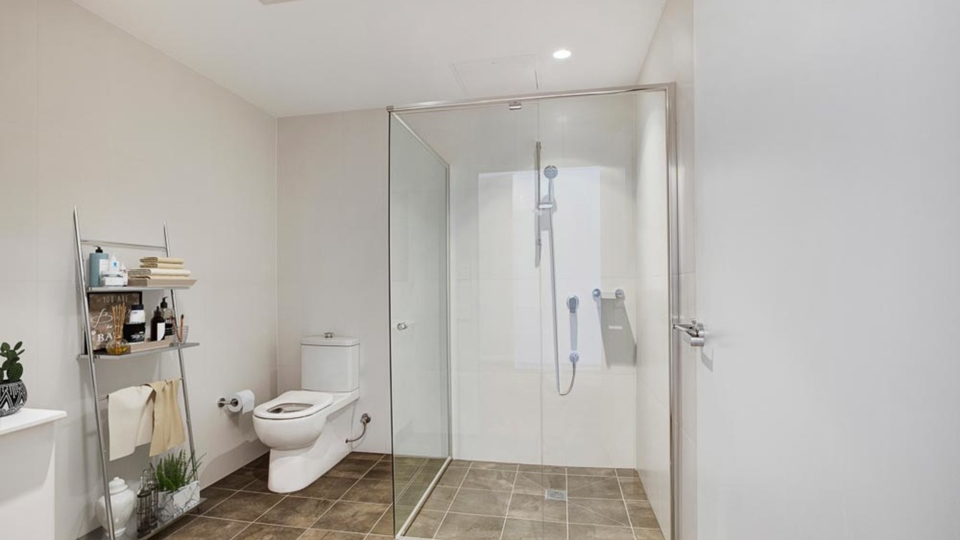 APPLICANT APPROVED - Modern 3 Bedroom Unit in Newtown - 2 Gladstone St, Newtown NSW 2042 - 5