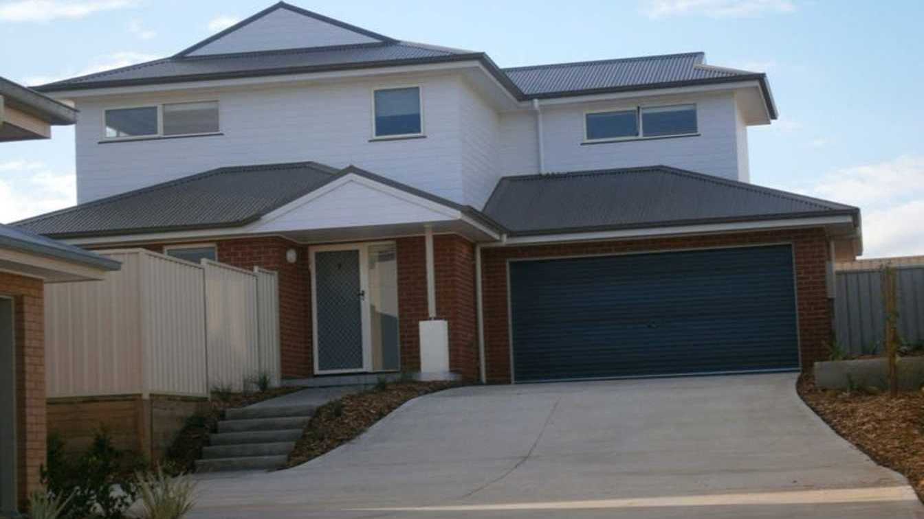 Modern and spacious  - 2/7 Crowther Dr, Junction Hill NSW 2460 - 1