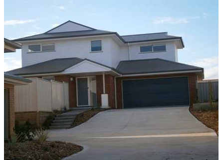 Modern and spacious  - 2/7 Crowther Dr, Junction Hill NSW 2460