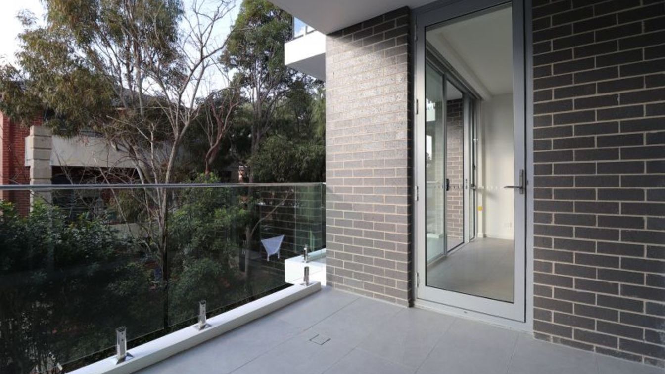 AFFORDABLE HOUSING - Enjoy contemporary living in this bright well presented north facing 2 bed unit in sought after complex - 106/265 Maroubra Rd, Maroubra NSW 2035 - 3