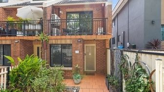 Three-Level Townhouse with Study & Tandem Garage - Discount to Market - 9/15 Brickfield St, North Parramatta NSW 2151 - 1