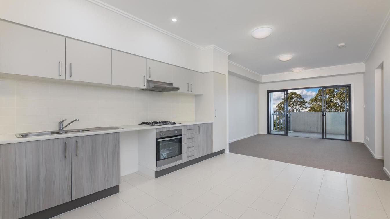 Affordable 2-bedroom unit in Sutherland! Available Now! - 303/28 Belmont St, Sutherland NSW 2232 - 2
